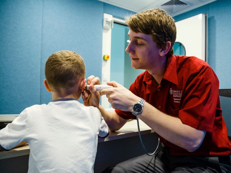 Speech pathology student on placement